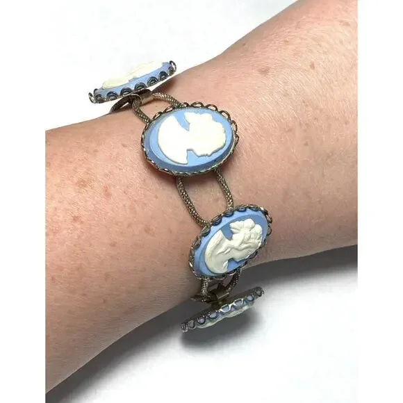 Vintage Cameo Bracelet Blue White Faux Cameos Silver Tone Links Estate 7”